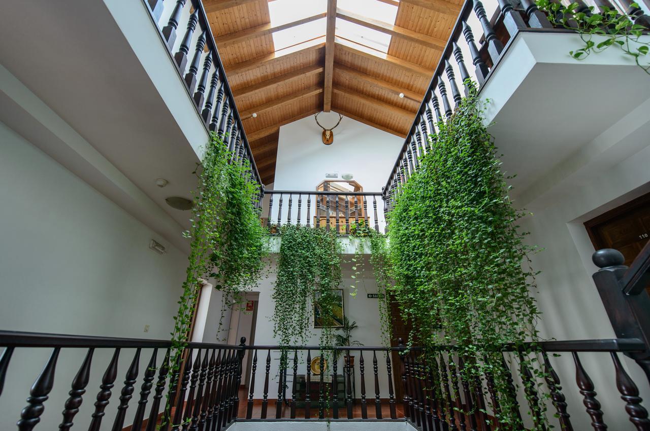 Hostal Camino Real Calzadilla de la Cueza Екстериор снимка