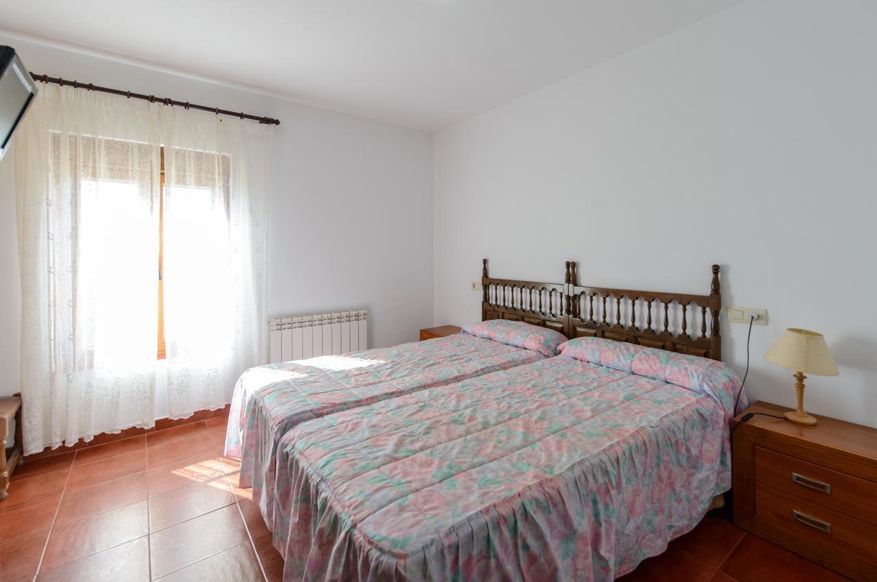 Hostal Camino Real Calzadilla de la Cueza Екстериор снимка